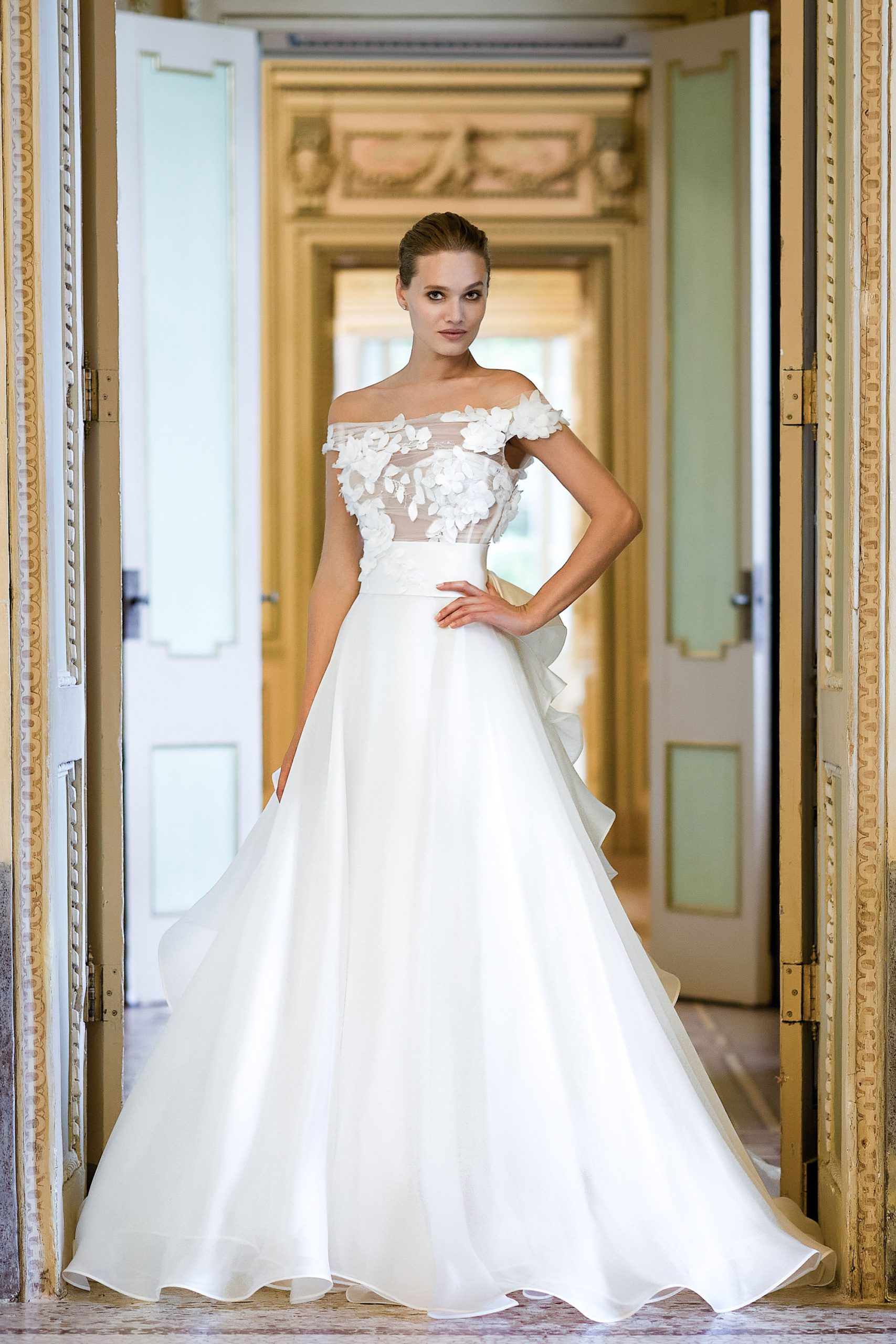 7 Spose per 7 Abiti: Una Guida Dettagliata per Scegliere l'Abito da Sposa Perfetto