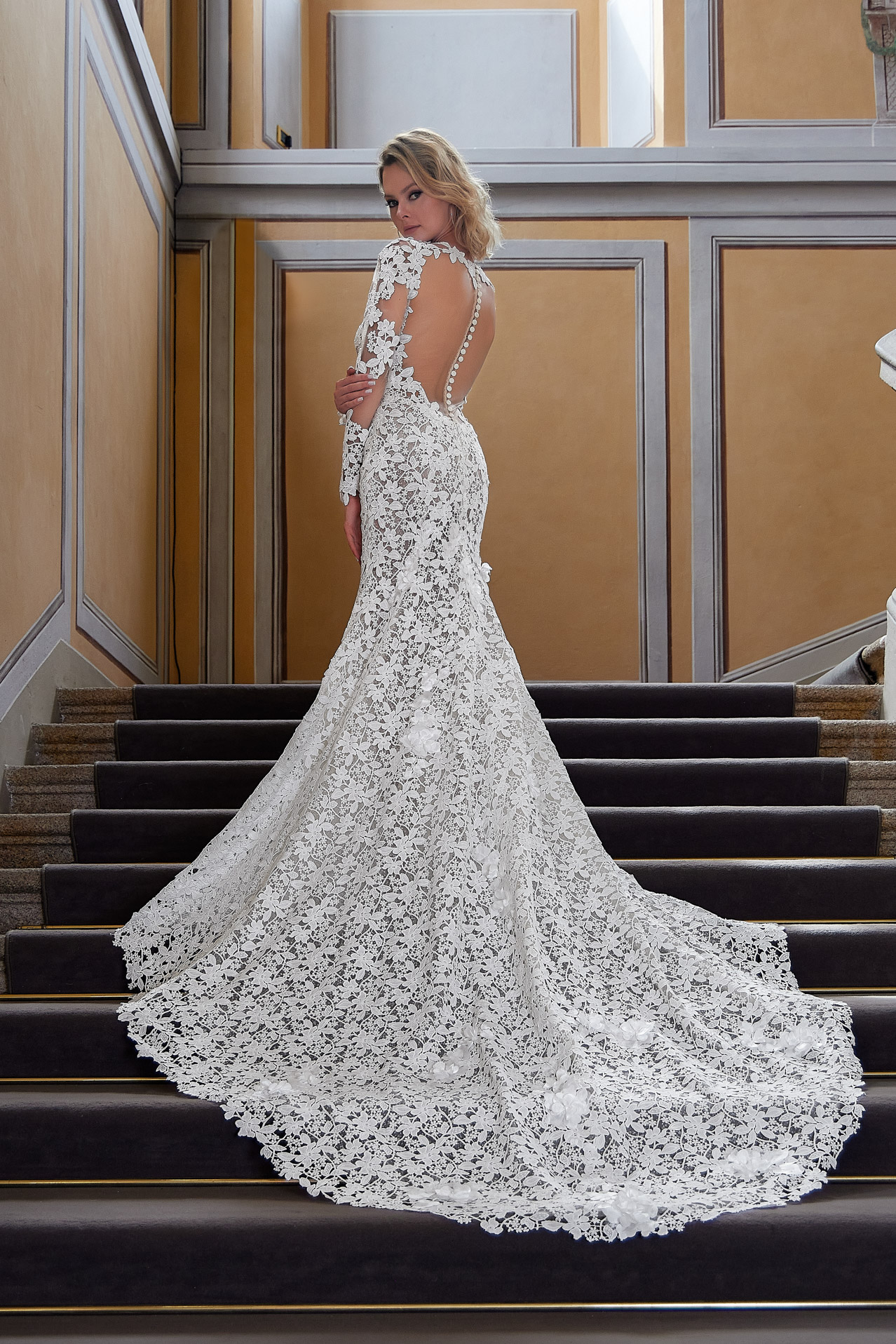 Abiti da Sposa in Pizzo Macramè: Eleganza Senza Tempo per il Tuo Giorno Speciale