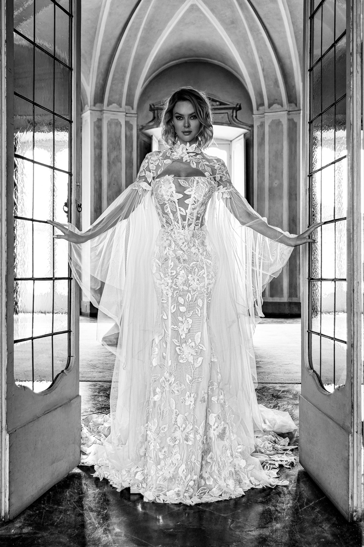 Arte e Moda si Fondono: Vestiti da Sposa Personalizzati per Un Matrimonio Indimenticabile Arte e Moda si Fondono: Vestiti da Sposa Personalizzati per Un Matrimonio Indimenticabile