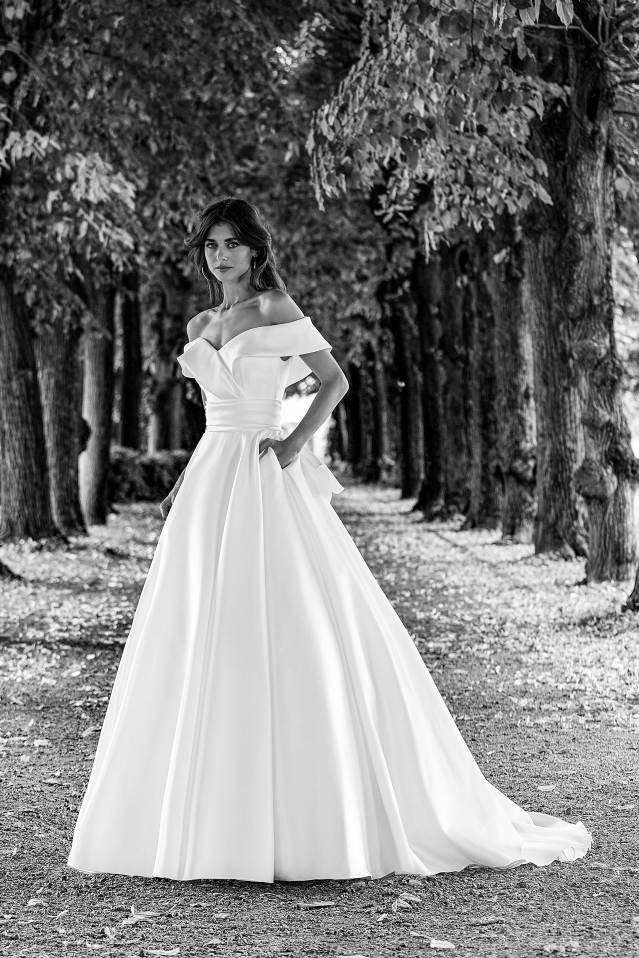 I Segreti per un Look Nuziale Incantevole con Abiti da Sposa Semplici: Scopri il Tuo Stile Senza Tempo - Per Essere una Sposa Unica