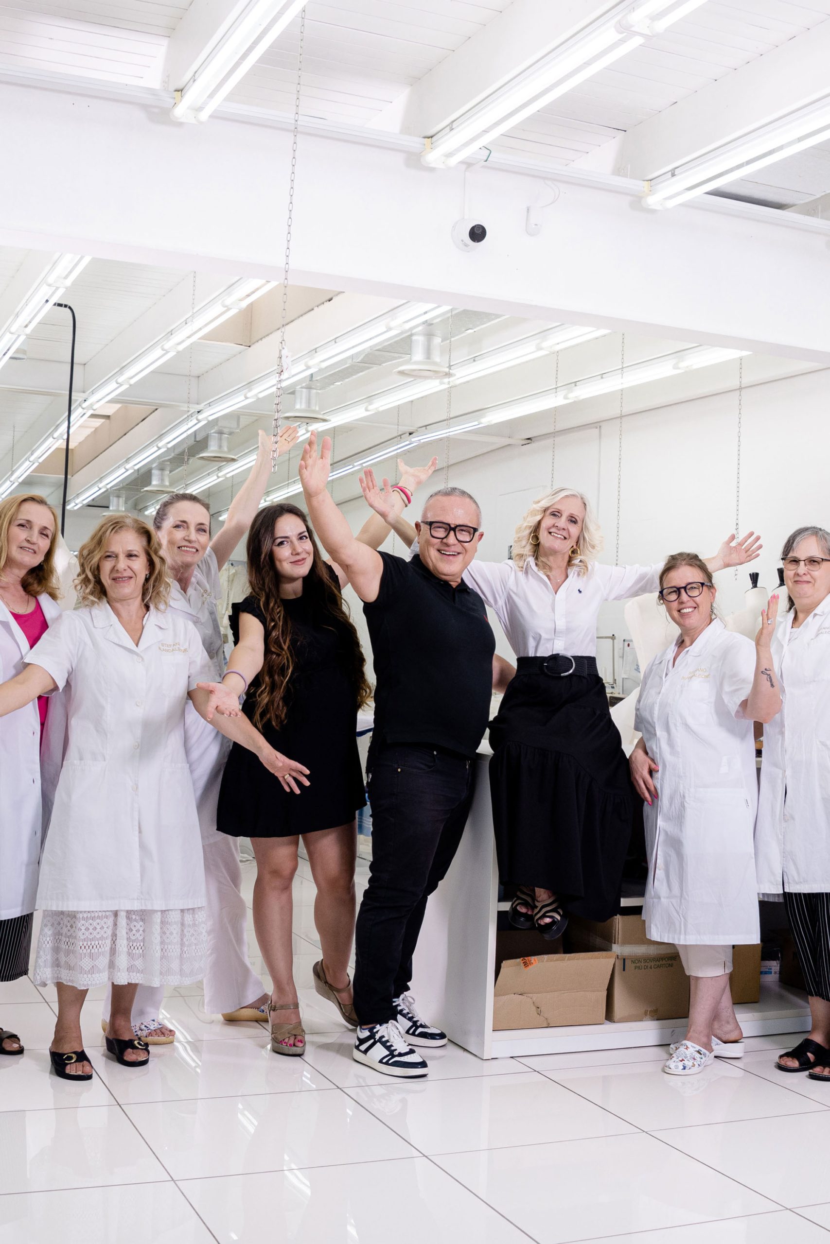 Vestiti da Sposa 2025 : La Fabbrica dei Sogni tra Arte e Bellezza 100% Alta Moda Sposa - Creazioni Sartoriali su Misura per il Tuo Matrimonio da Sogno - Per una Sposa Unica e Particolare! Vestiti da Sposa 2025 : La Fabbrica dei Sogni tra Arte e Bellezza 100% Alta Moda Sposa - Creazioni Sartoriali su Misura per il Tuo Matrimonio da Sogno - Per una Sposa Unica e Particolare!