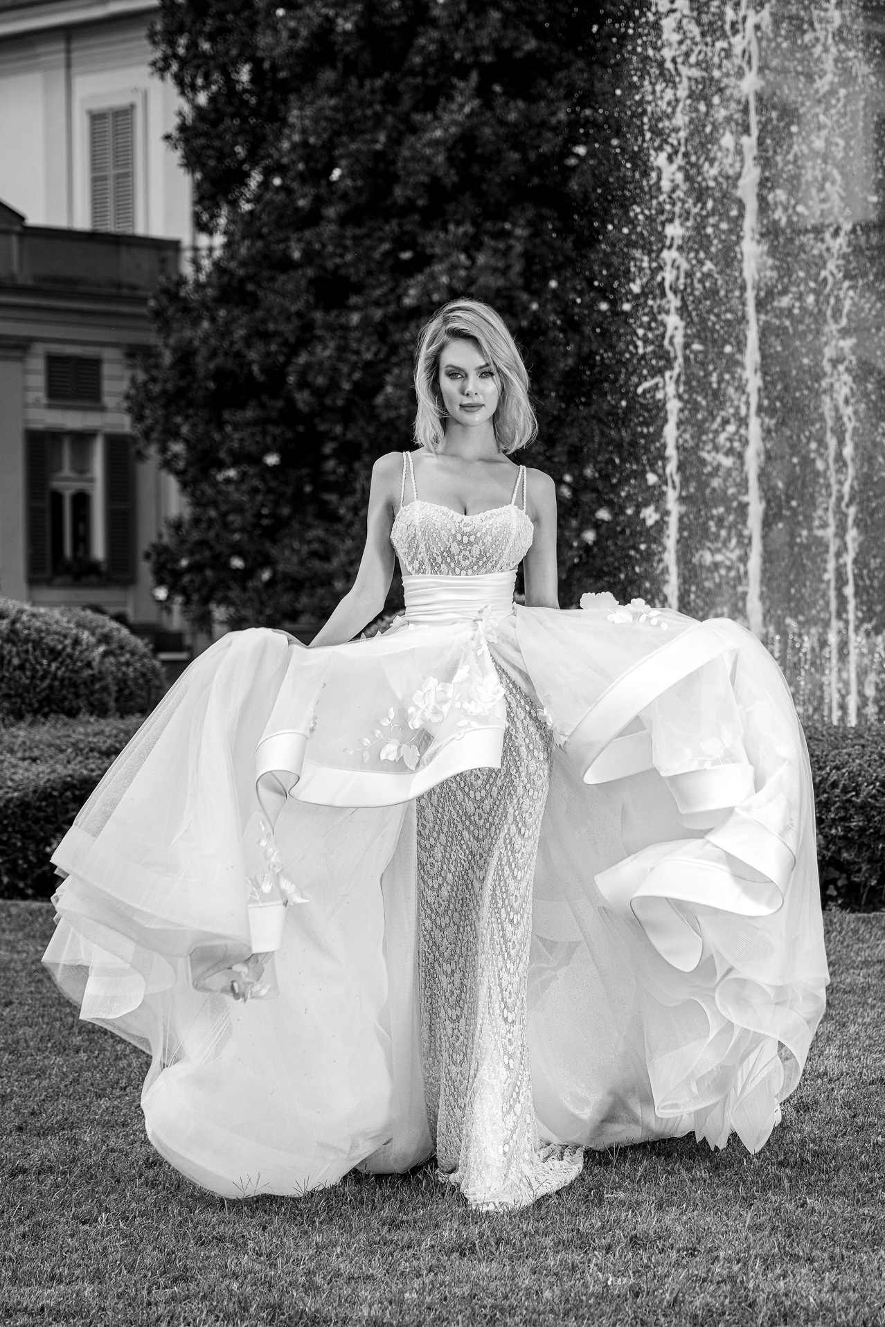 Scopri i Vestiti da Sposa 2025: Capolavori di Design Esclusivo Made in Italy - Per una Sposa Unica e Particolare con un Look Nuziale Indimenticabile