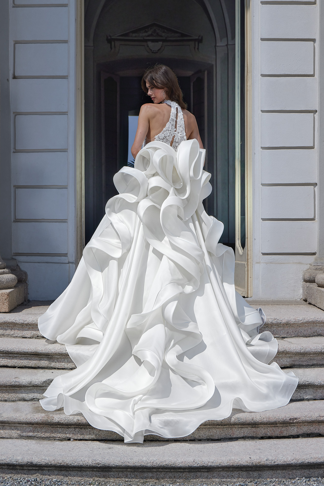 Abiti da Sposa Reggio Calabria: La Magia di Stefano Blandaleone nell'Atelier dei Sogni Abiti da Sposa Reggio Calabria: La Magia di Stefano Blandaleone nell'Atelier dei Sogni