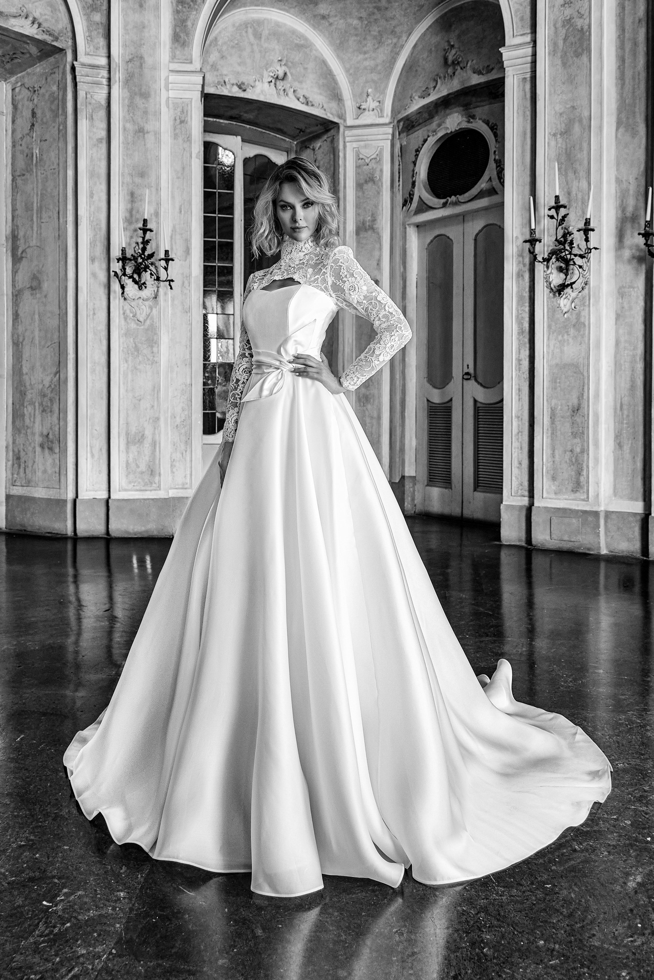 Wedding Dress Trends 2025: Let's Take a Look - Experience The Thrill of Being a Bride Beauty Icon Between Art and Fashion - Vogue Style 100% Made in Italy for a Fairytale Wedding 