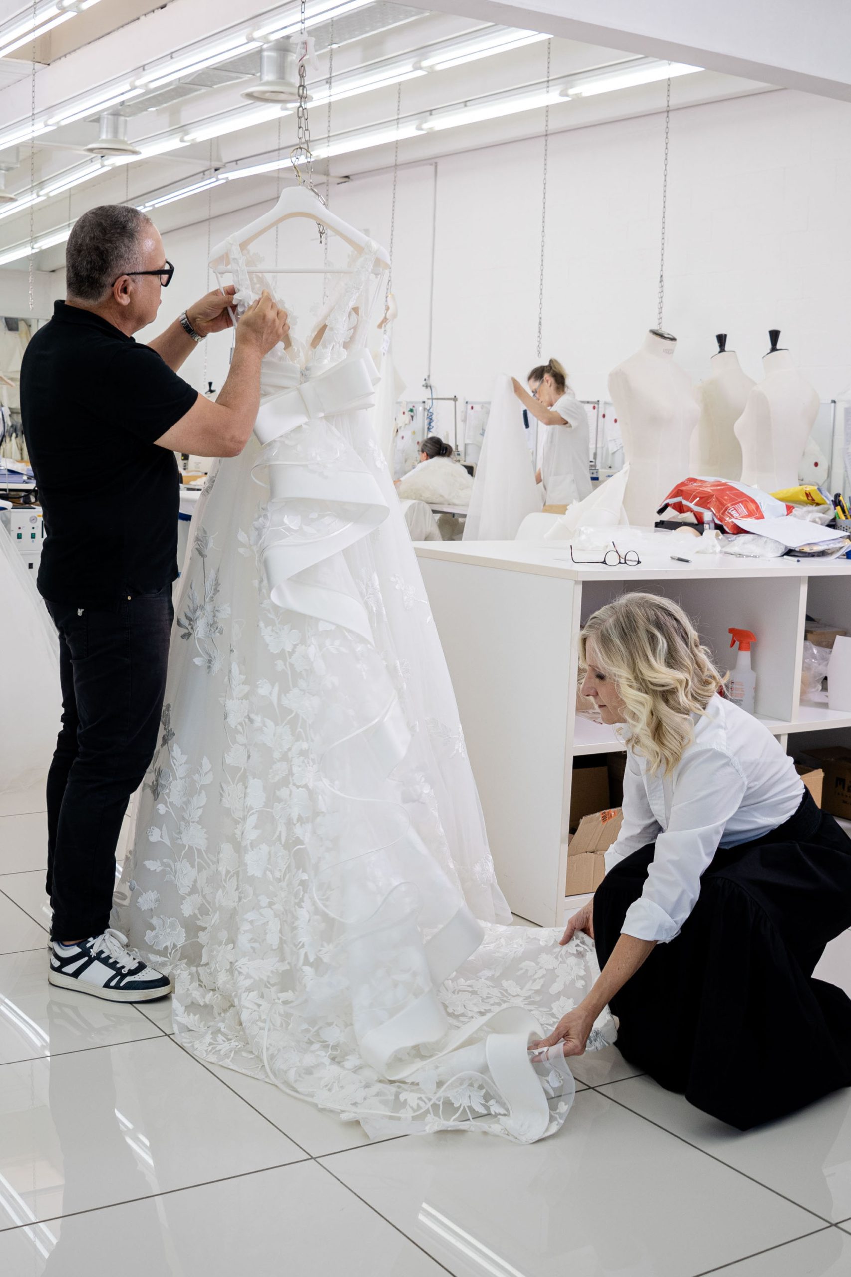 Atelier Abiti da Sposa Biella: La Moda incontra l'Arte per un Matrimonio da Sogno - Look Nuziale Inimitabile