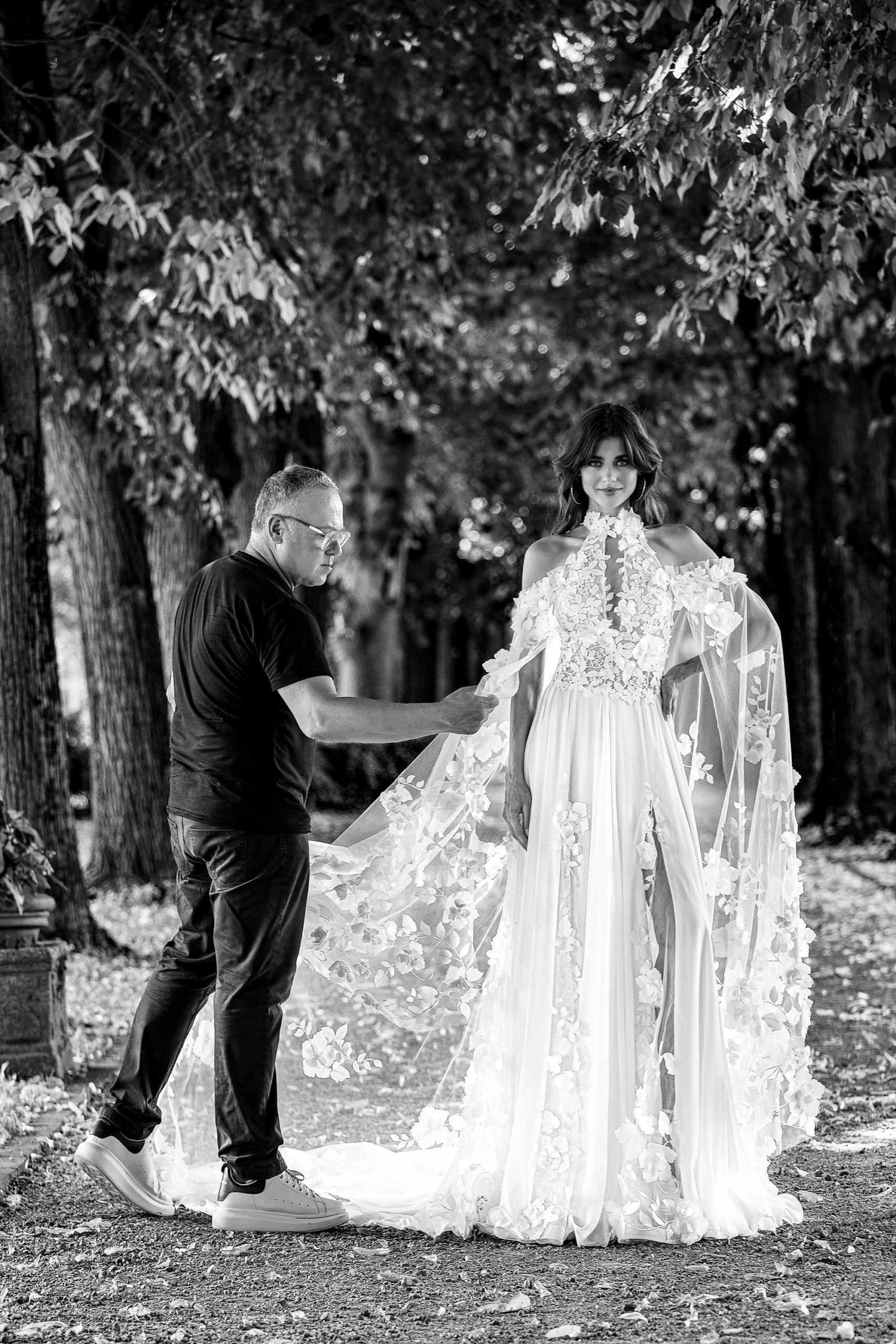 Spose 2025: Scopri Come Scegliere il Tuo Abito da Sposa Perfetto - Consigli per un Look Fotogenico ed Instagrammabile Unico