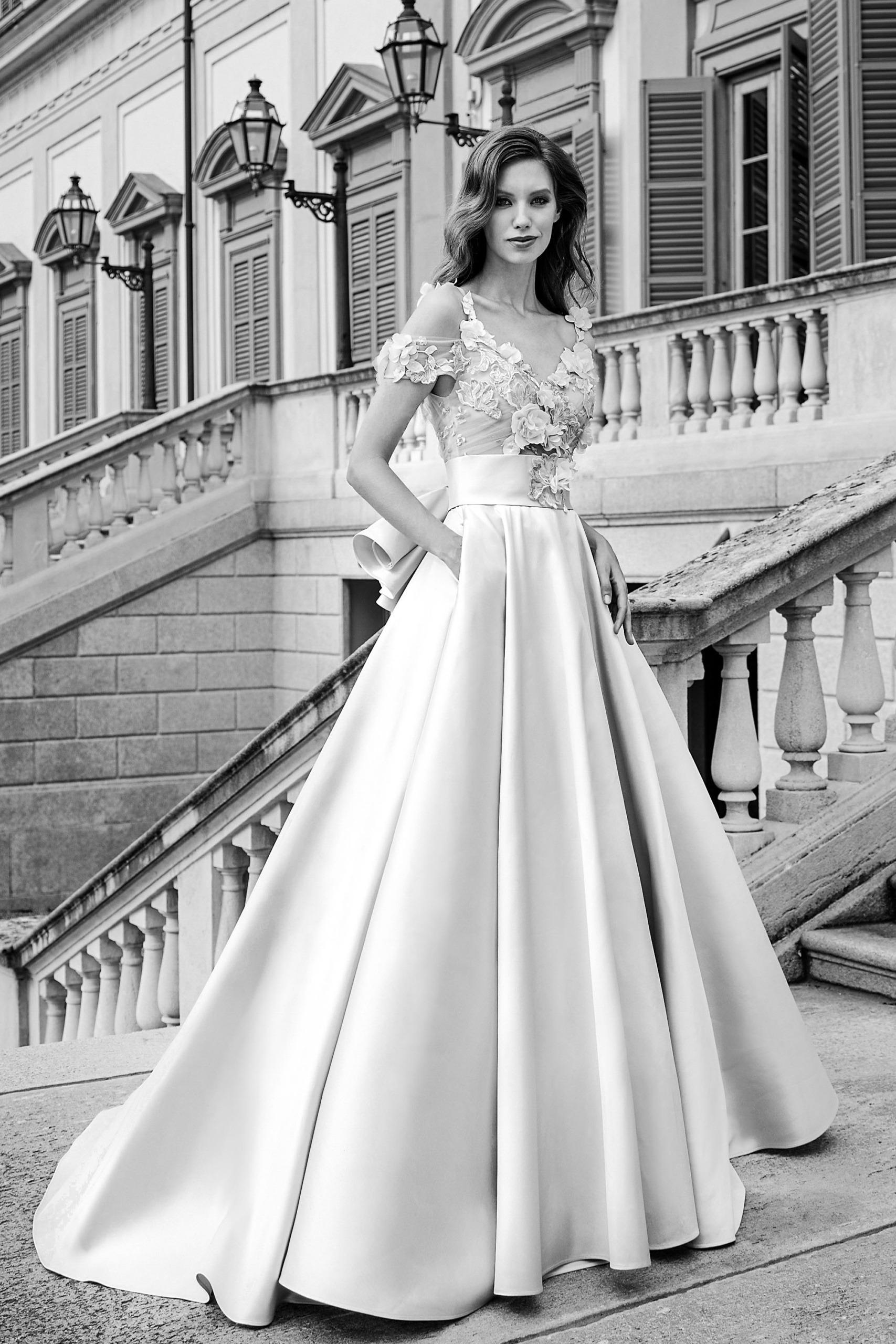 Abiti da Sposa Catania: Arte, Stile ed Esclusività per una Sposa Unica - Creazioni Sposa che Faranno Brillare il Tuo Look