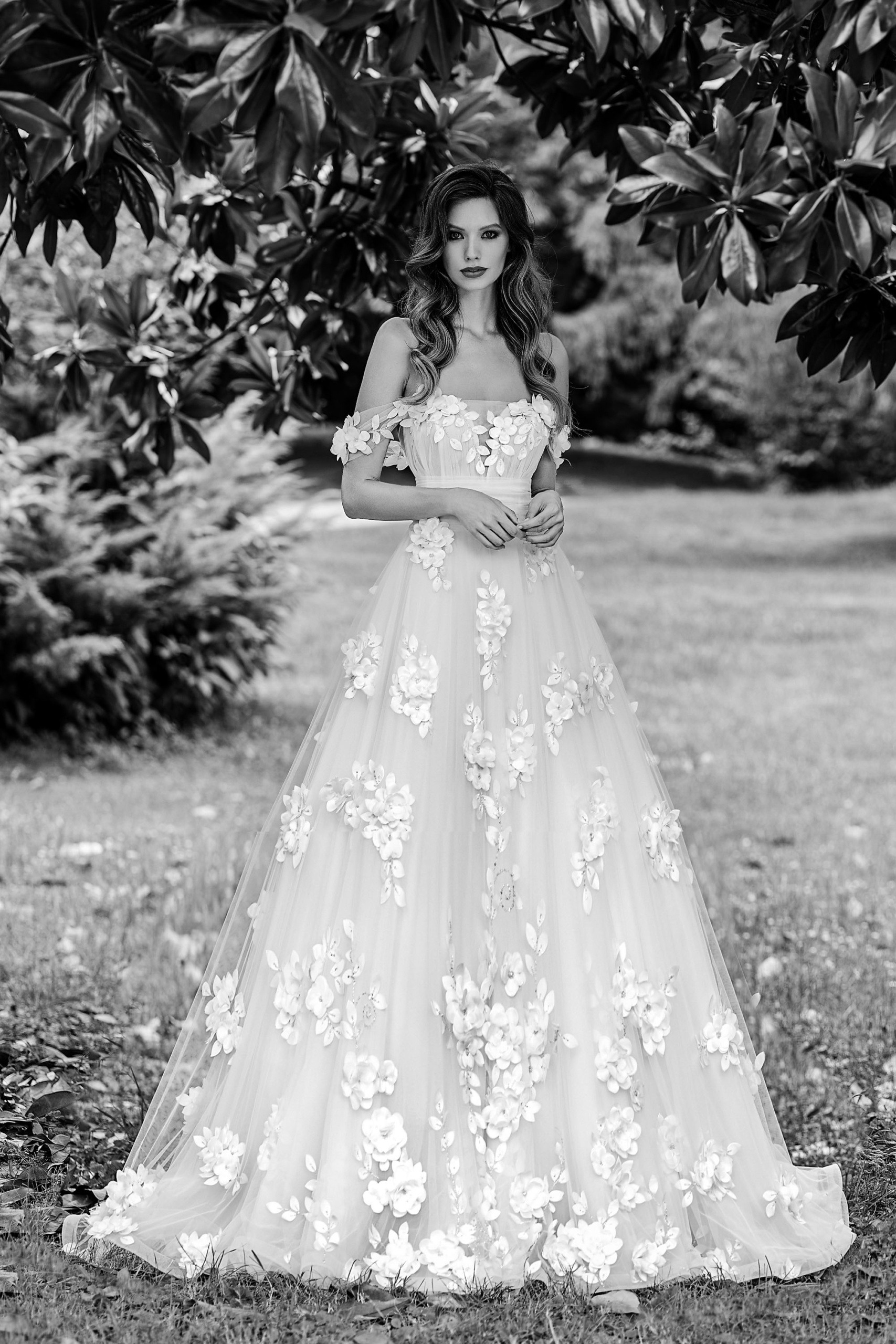 Abiti da Sposa Ribera: Consigli e Tendenze per un Look da Sogno - Trova l'Ispirazione per un Matrimonio Vogue Style