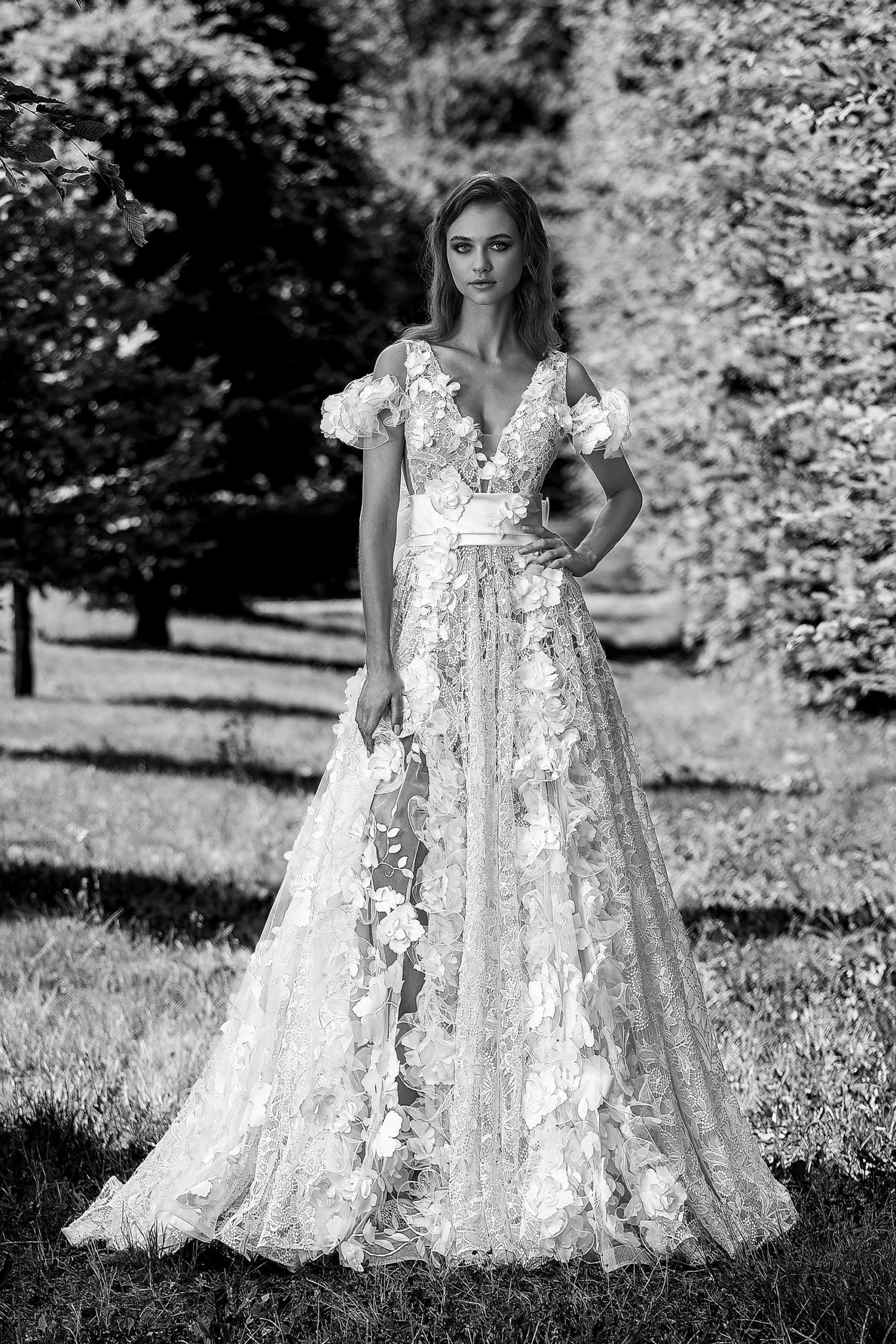 Abiti da Sposa Ascoli Piceno: Bellezza ed Arte 100% Made in Italy - L'Alta Moda Sposa per Brillare al Tuo Matrimonio da Favola con un Look Nuziale Indimenticabile!