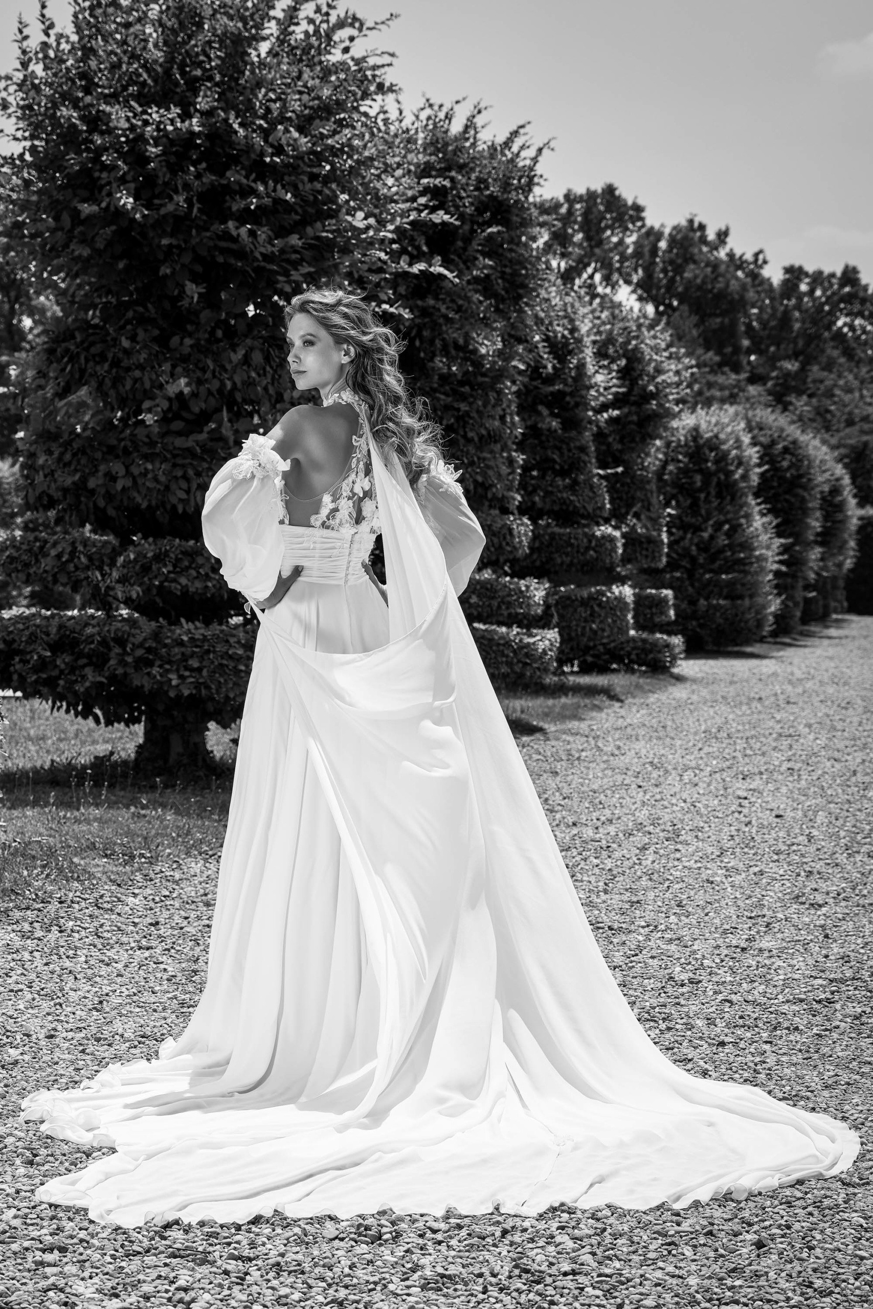 Abiti da Sposa Gallarate: Vivi l'Emozione di Essere Unica - Quando l'Arte Incontra lo Stile con le Creazioni di Stefano Blandaleone