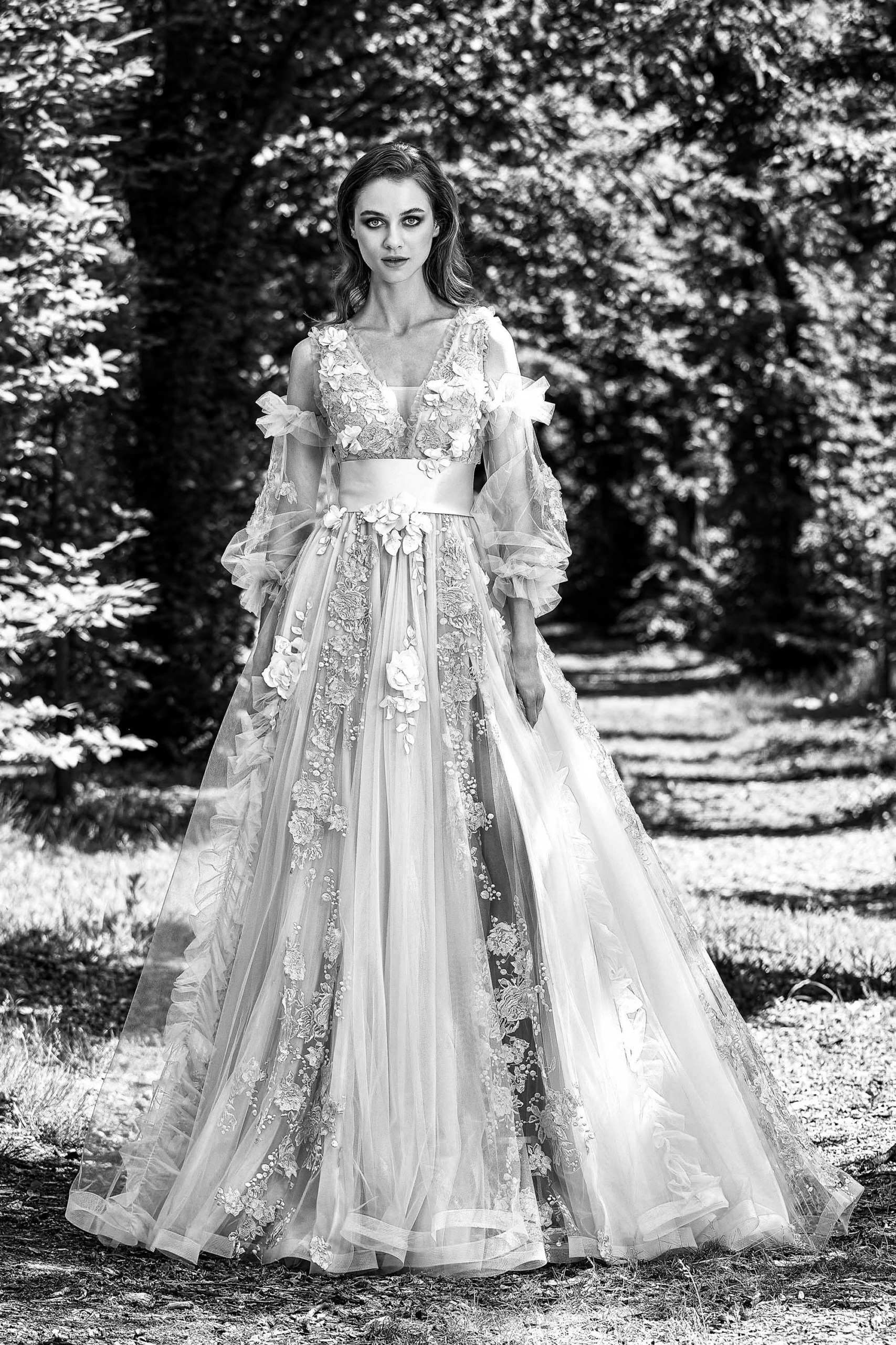 Wedding Dresses Modena: Discover Bridal Masterpieces Redefining Nouveau Chic - Wear Haute Couture at Your Wedding