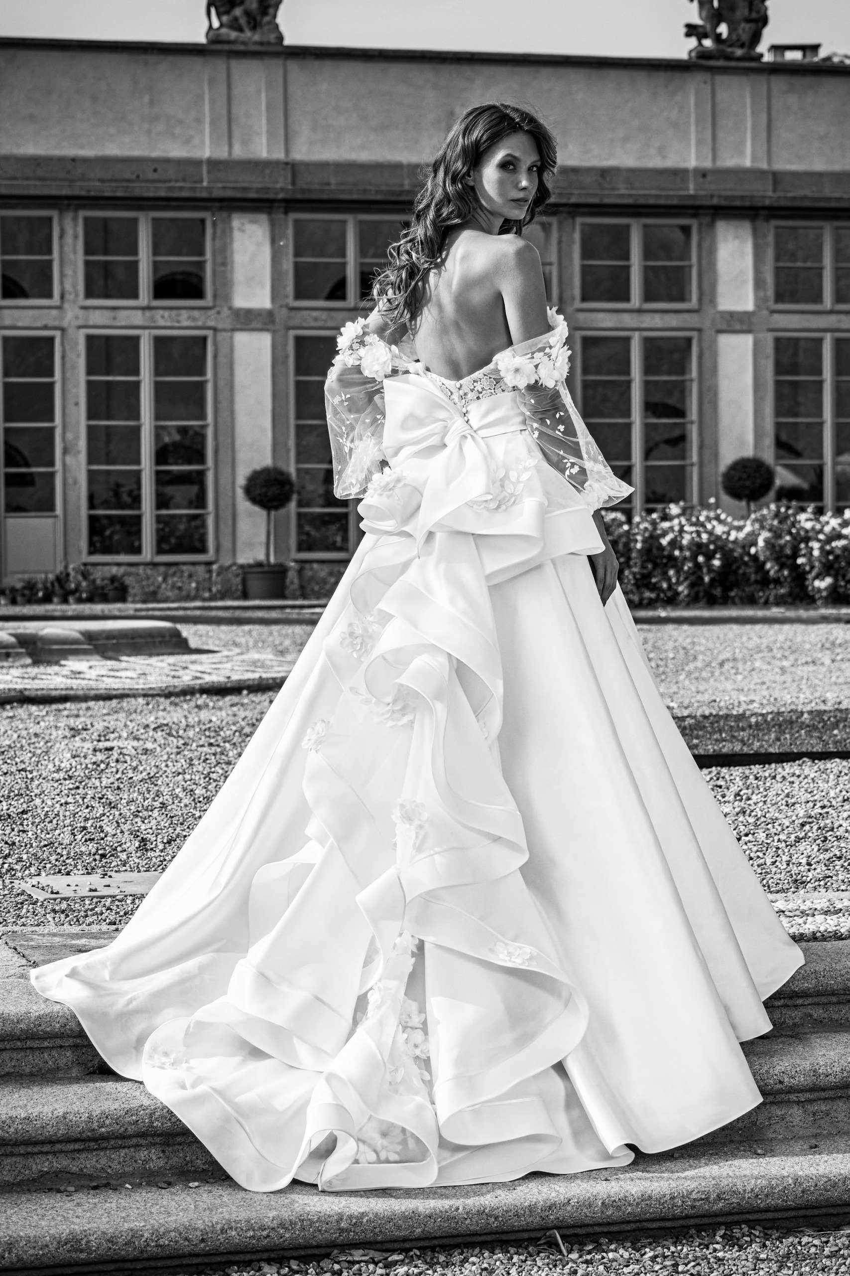 Abiti da Sposa Ascoli Piceno: Bellezza ed Arte 100% Made in Italy - L'Alta Moda Sposa per Brillare al Tuo Matrimonio da Favola con un Look Nuziale Indimenticabile!