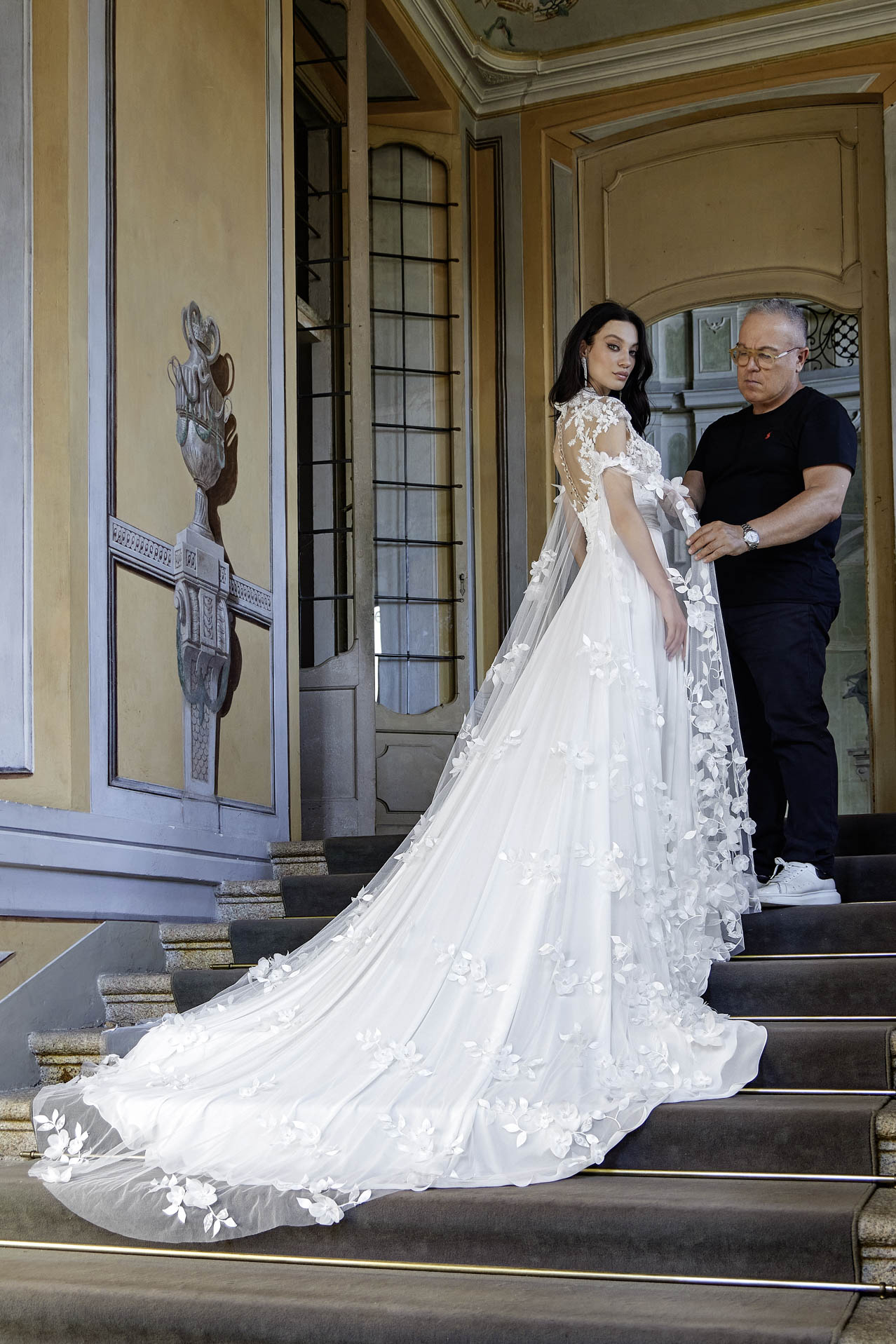 Abiti da Sposa Magenta: Dall'Arte Sartoriale al Sogno Realizzato! Abiti da Sposa Magenta: Dall'Arte Sartoriale al Sogno Realizzato!